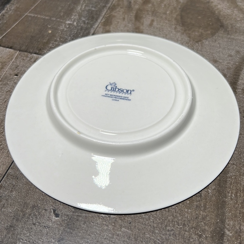 Vintage Saucers Heritage Platinum by GIBSON DESIGNS Set of 8 Saucers - Picture 4 of 4